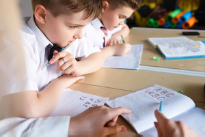 Уральской учительнице отказали в субсидии из-за фамилии на букву «Ю»